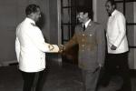 Dolazak predsednika Sukarna u Beli dvor: predaja odlikovanja i na intimnoj ve?eri