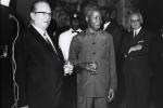 Poseta Tanzaniji: aperitiv pred ve?eru u ?ast predsednika Tita i Jovanke Broz u rezidenciji