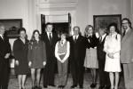 Sa decom Edvarda Kenedija u Belom dvoru: grupna fotografija