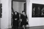 Poseta Norodoma Sihanuka: princeza Monineat Sihanuk i Jovanka Broz u poseti muzeju u Kopru