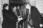 Poseta predsednika Anvara el Sadata: Jovanka Broz i Jehan Sadat u  razgledanju izlo?be Jugoeksporta na Brionima